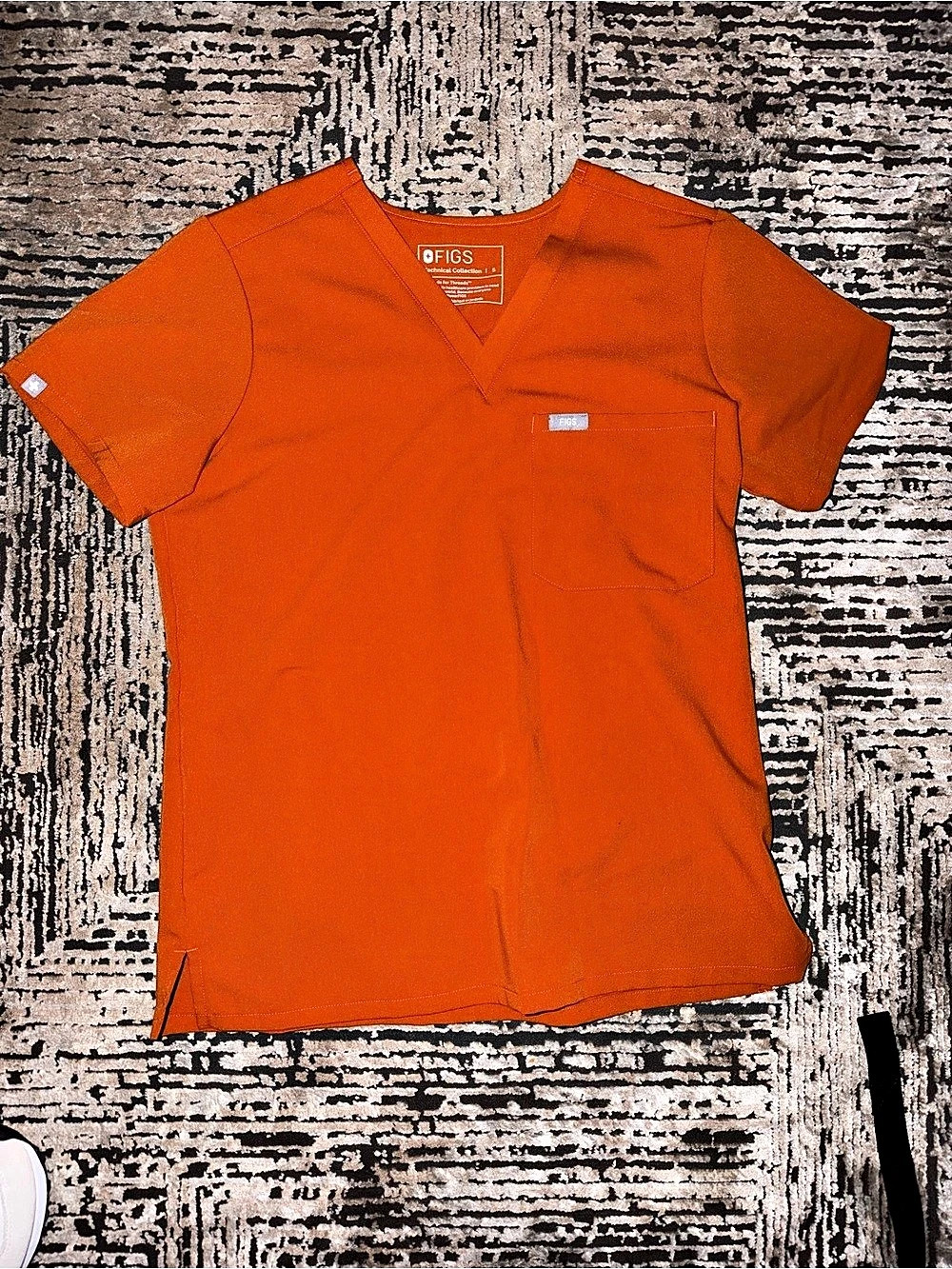 FIGS Technical Collection Scrub Top & Pants in Orange Like New